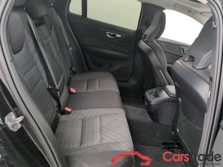 VOLVO V60 - 2018 2.0 B3 MHE Momentum Pro Geartronic #6
