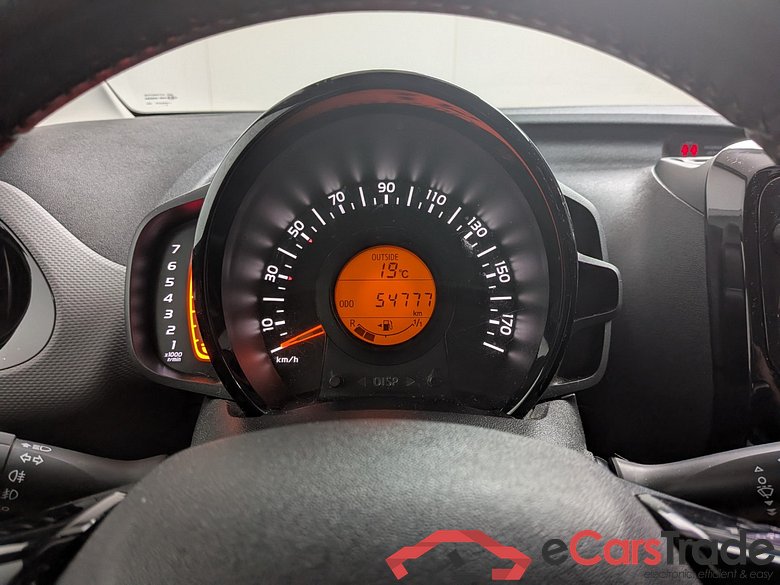PEUGEOT 108 1.0 e-VTi Allure #6