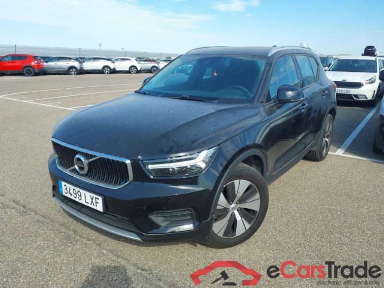 VOLVO XC40 / 2017 / 5P / todoterreno 2.0 B3 G Momentum Pro Auto #1