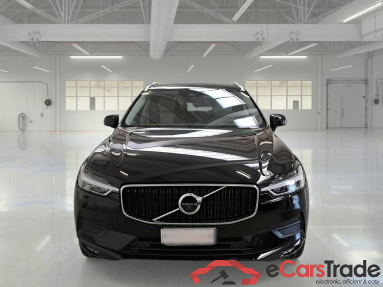 VOLVO XC60 / 2017 / 5P / SUV D4 GEARTR. MOMENTUM PRO #6