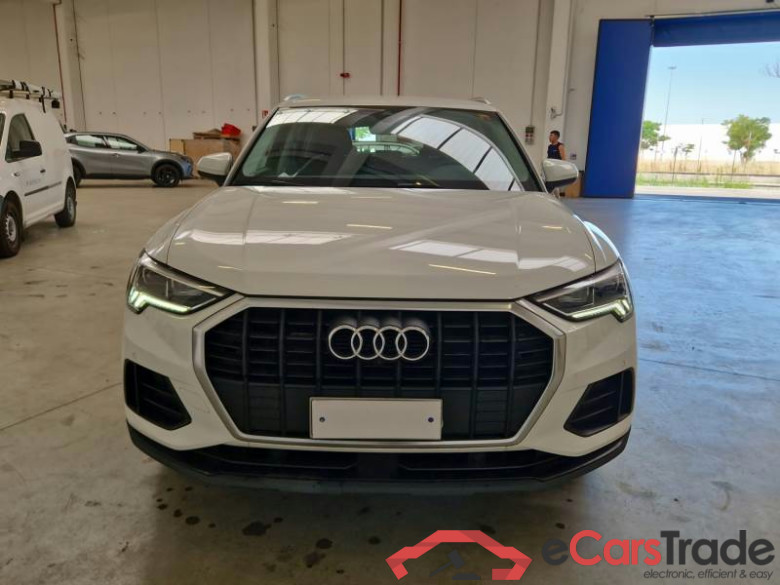 AUDI Q3 / 2018 / 5P / SUV 35 TDI S TRONIC BUSINESS #6