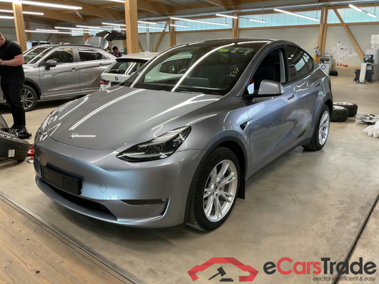 TESLA Model Y Long Range Dual Motor AWD 5d 378kW #1