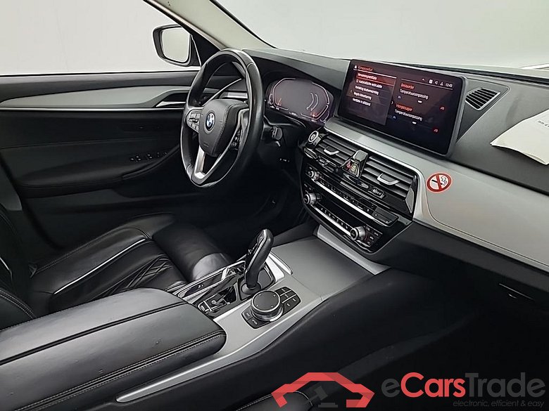 BMW 5-serie Touring 520iA Business Edition Plus 5D 135kW #6