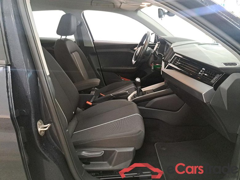Audi A1 Sportback 30 TFSI Pro Line 5d #3