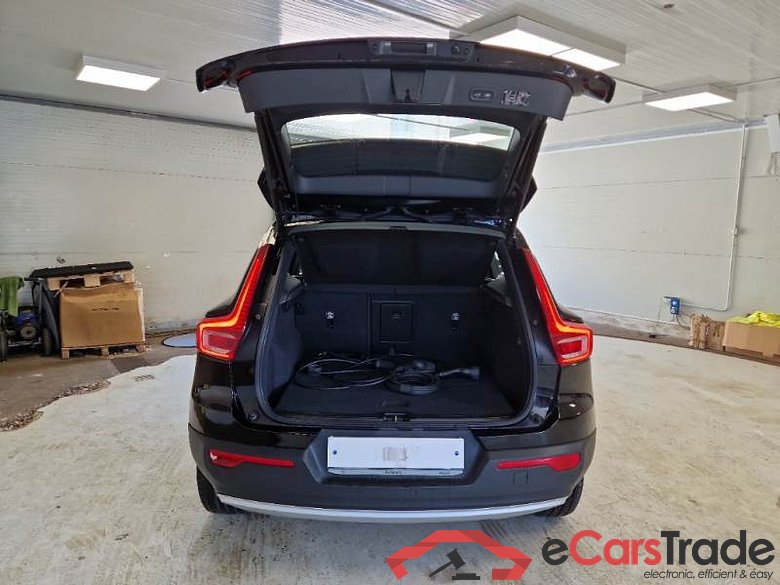 VOLVO XC40 / 2017 / 5P / SUV T5 PLUG-IN HYBRID AUTO RECH INSCRIP EXPR #5