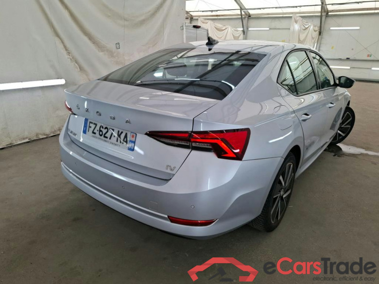 SKODA Octavia / 2020 / 5P / Berline 1.4 TSI PHEV iV 204 DSG6e Business #3