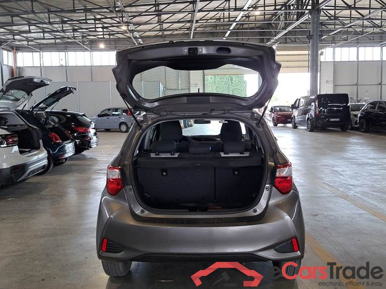 TOYOTA YARIS / 2017 / 5P / BERLINA 1.5 HYBRID BUSINESS #5