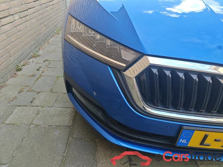 SKODA Octavia Combi 81 kW #4