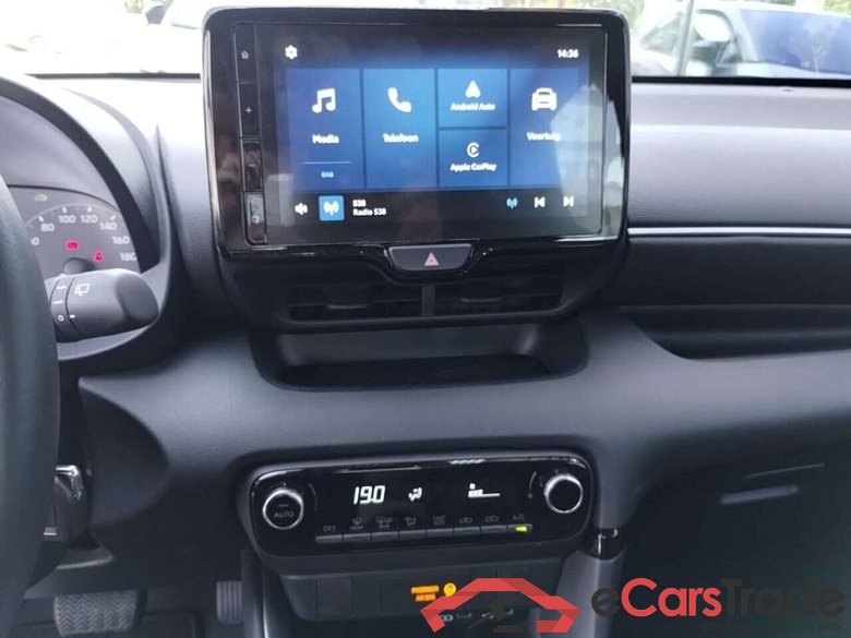 TOYOTA YARIS 1.5 Hybrid 115 Comfort #6