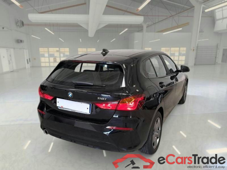 BMW SERIE 1 / 2019 / 5P / BERLINA 116I BUSINESS ADVANTAGE #2