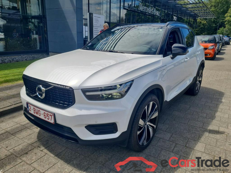 VOLVO XC40 1.5 T4 PHEV R-DESIGN DCT #1