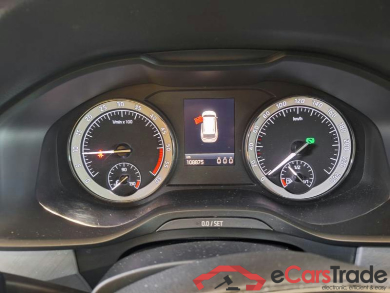 SKODA KODIAQ / 2021 / 5P / SUV 2.0 TDI 110KW EXECUTIVE DSG 5P #4