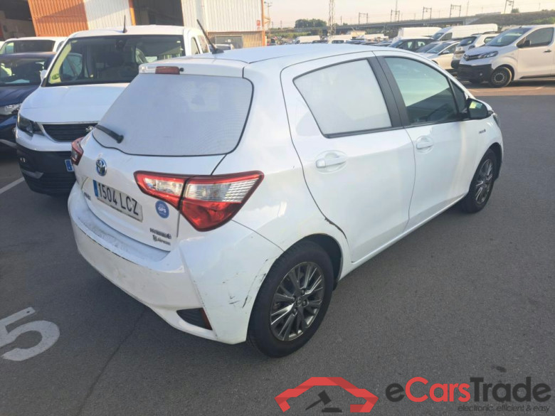 TOYOTA Yaris / 2017 / 5P / berlina con portón 1.5 100H Active #2