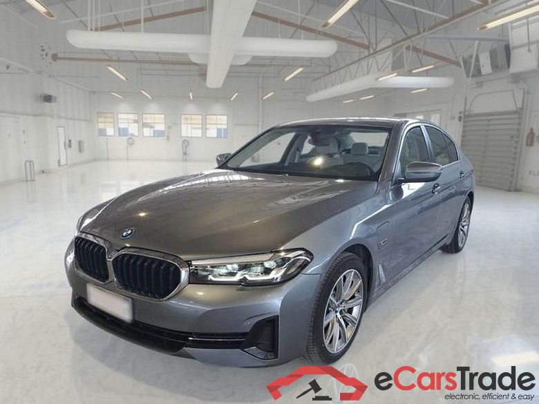 BMW SERIE 5 / 2020 / 4P / BERLINA 530E BUSINESS AUTO