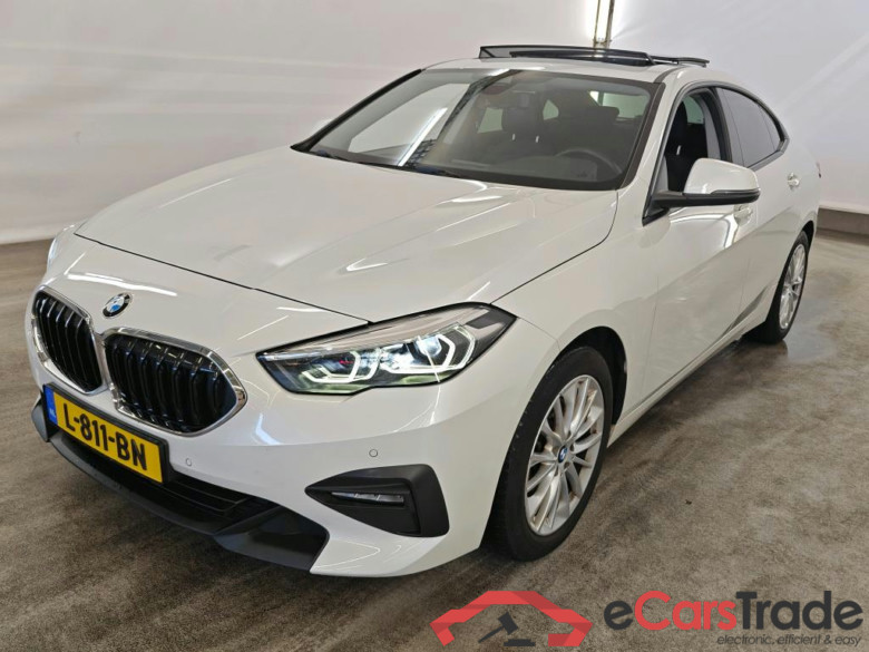 BMW 2 Serie Gran Coupé 218iA  Executive 4d + Pano #1