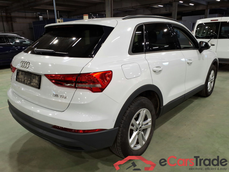 AUDI Q3 2.0 35 TDI S TRONIC BUSINESS EDITION #4