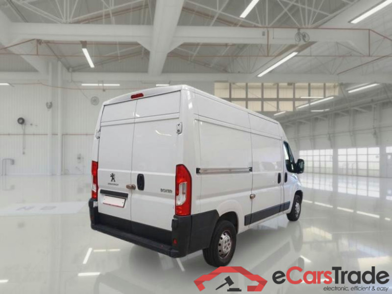 PEUGEOT BOXER / 2014 / 4P / FURGONE 333 L2H2 2.2 BLUEHDI 140CV SeS #2