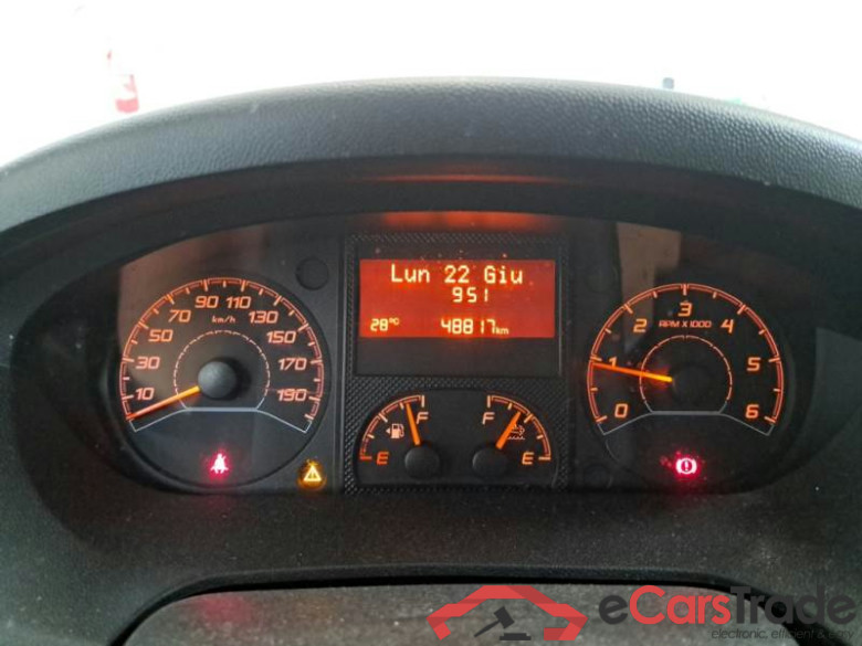 PEUGEOT BOXER / 2014 / 4P / FURGONE 333 L2H2 2.2 BLUEHDI 140CV SeS #4