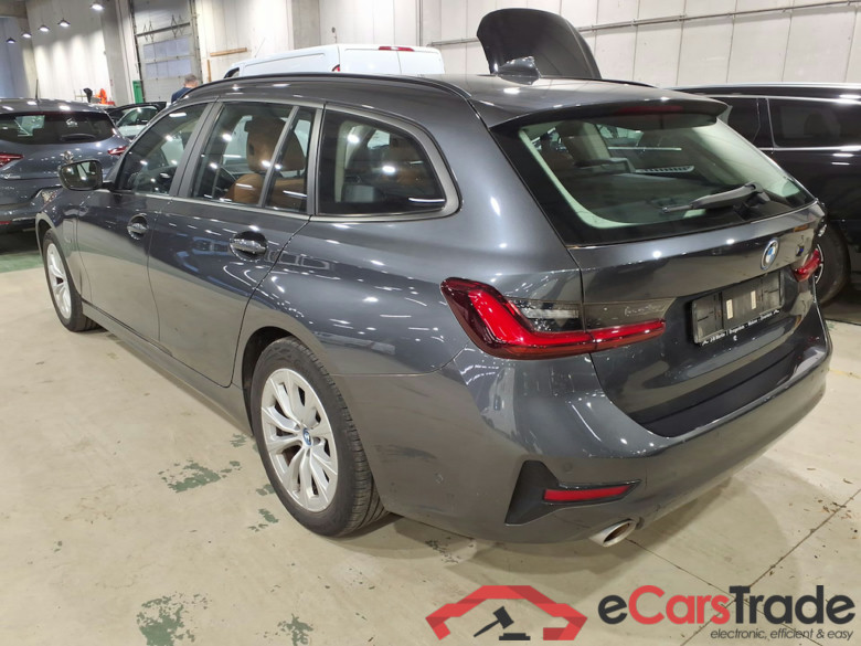 BMW 3 SERIES TOURING 2.0 330E (215KW) TOURING #2