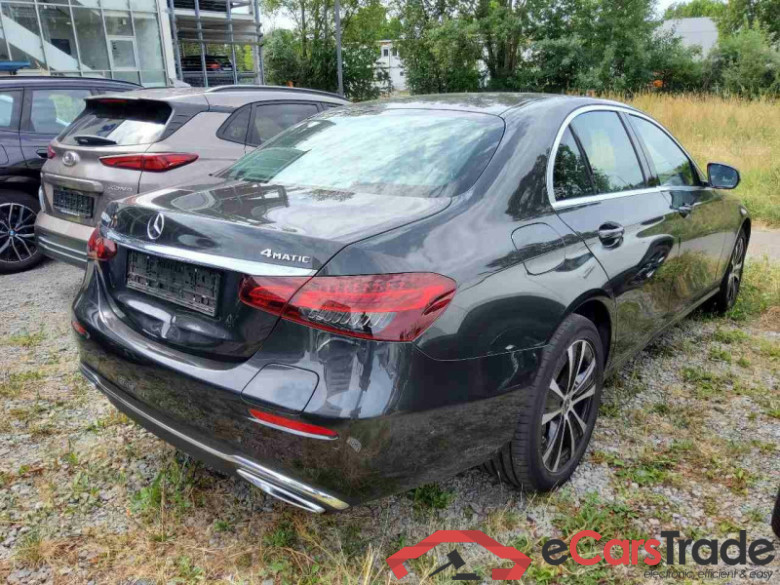 Mercedes-Benz E Limousine (BM 213)(08.2016->) DE - Lim4 E 300 de EU6d, 4Matic Avantgarde, (Facelift) 2020 - 2023 #3