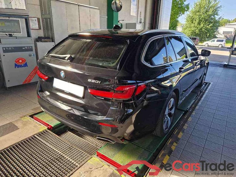 BMW 5 Touring (G31)(2017->) DE - Kb5 530 i Mild-Hybrid EU6d, OPF, (Facelift) 2022 - 2024 #3