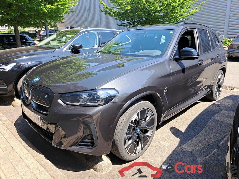 BMW IX3 80KWH AUTO