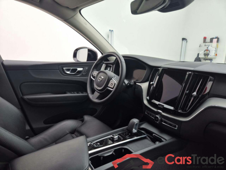 VOLVO XC60 B4 MILD HYBRID DIESEL DARK #3