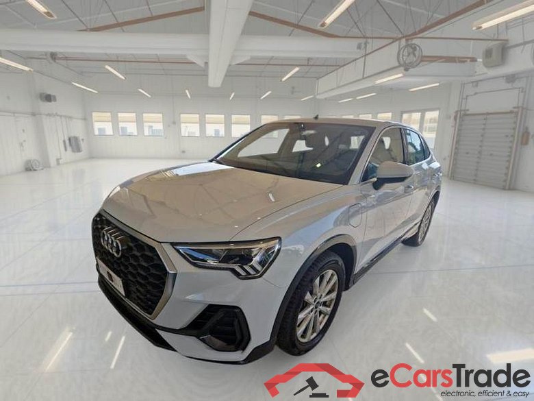 AUDI Q3 SPORTBACK / 2019 / 5P / SUV 45 TFSI E S TRONIC BUSINESS PLUS