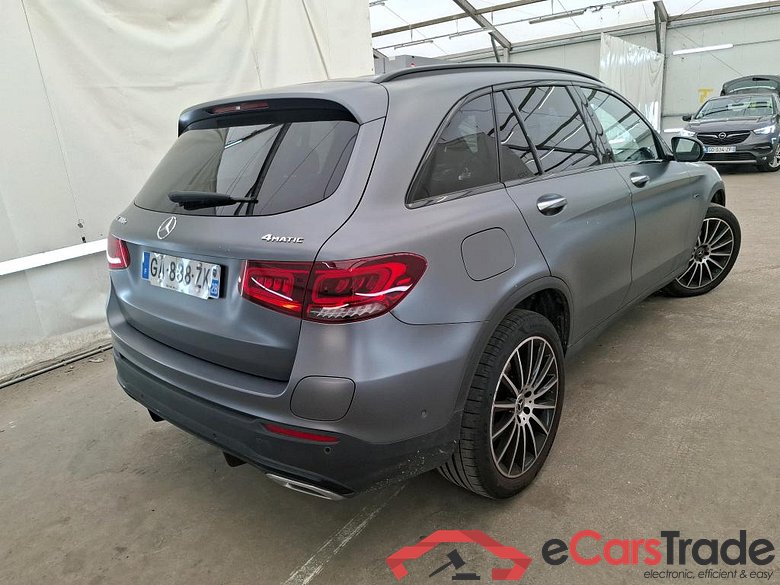 GLC / 2019 / 5P / SUV GLC 300 e AMG Line 4Matic #3