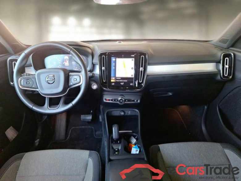 VOLVO XC40 / 2017 / 5P / SUV T5 PLUG-IN HYBRID RECH INSCRIP EXPR MY21 #3