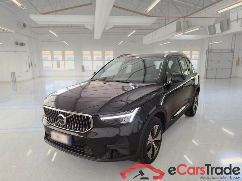VOLVO XC40 / 2021 / 5P / SUV T4 RECHARGE PLUG-IN AUTO ESSENTIAL
