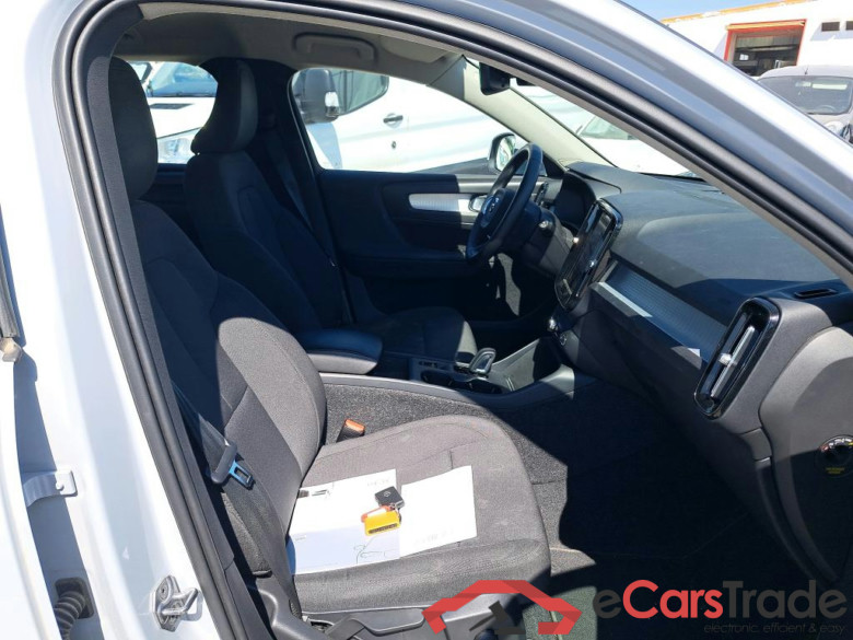 VOLVO XC40 / 2017 / 5P / todoterreno 1.5 T5 Twin Recharge Inscription Ex Auto #6