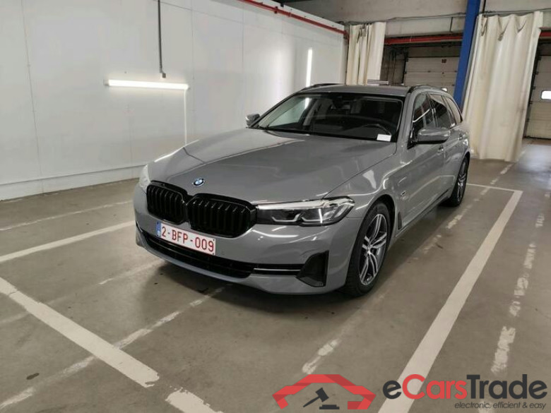 BMW 5 Reeks Touring 5 Reeks Touring 530e Auto (PHEV) 215kW/292pk  5D/P Auto-8 #1