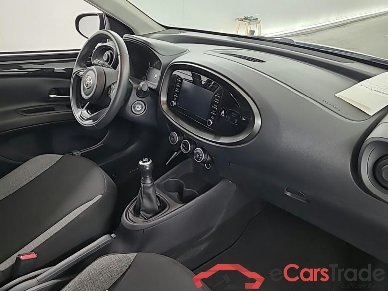 TOYOTA Aygo X 1.0 VVT-I MT play 5D 53kW #6
