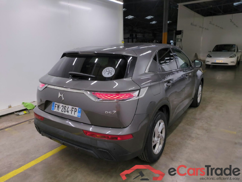 DS DS 7 Crossback / 2017 / 5P / SUV BlueHDi 130 Automatique Business #3