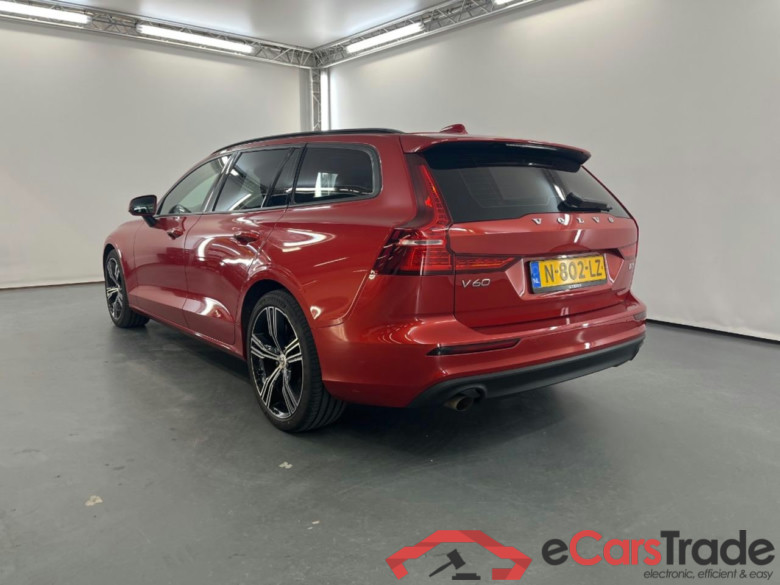 VOLVO V60 2.0 B3 Momentum Advantage #3
