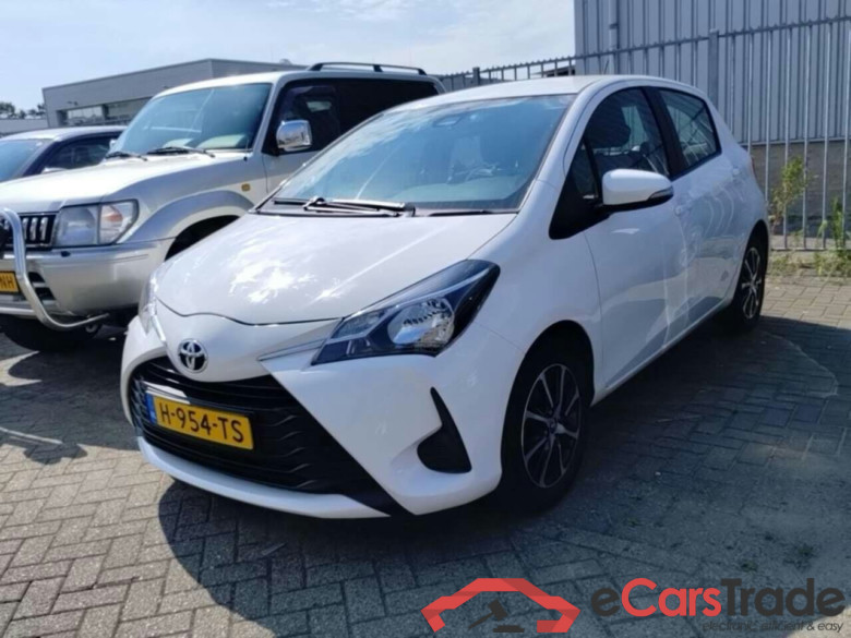 TOYOTA YARIS 1.0 VVT-i Connect #1