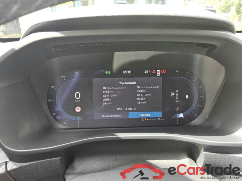 Volvo XC40 (2017->) DE - SUV5 B4 2WD EU6d, Plus Dark, (Facelift) 2022 - 2024 #6