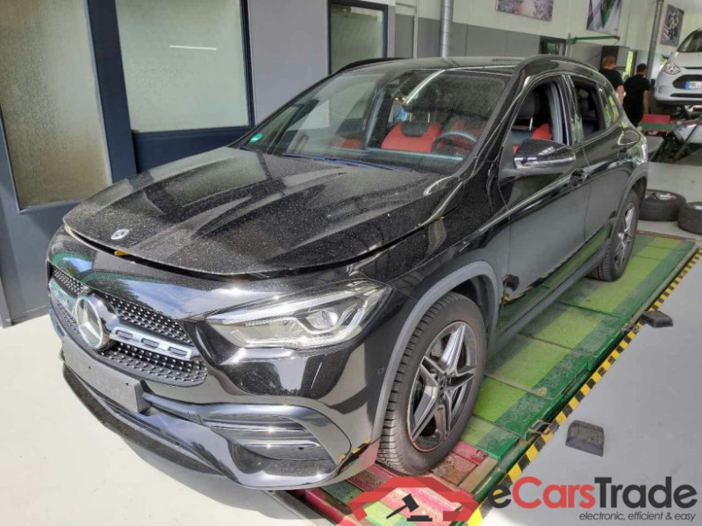 Mercedes-Benz GLA (BM 247)(02.2020->) DE - SUV5 GLA 250 e EU6d, AMG Line, 2020 - 2023 #1