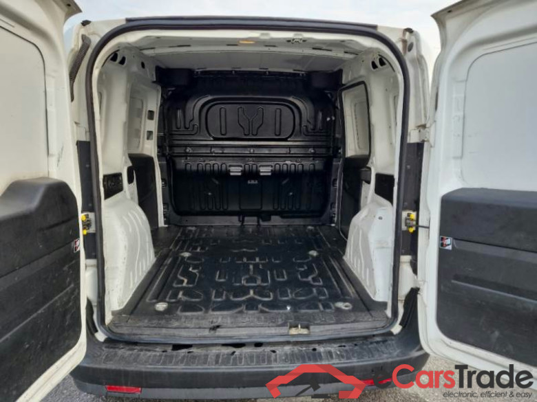 FIAT DOBLÒ CARGO / 2014 / 4P / VETT. FURGONATA CH1 LOUNGE 1.6 MJET 105CV E6D-F SeS #4