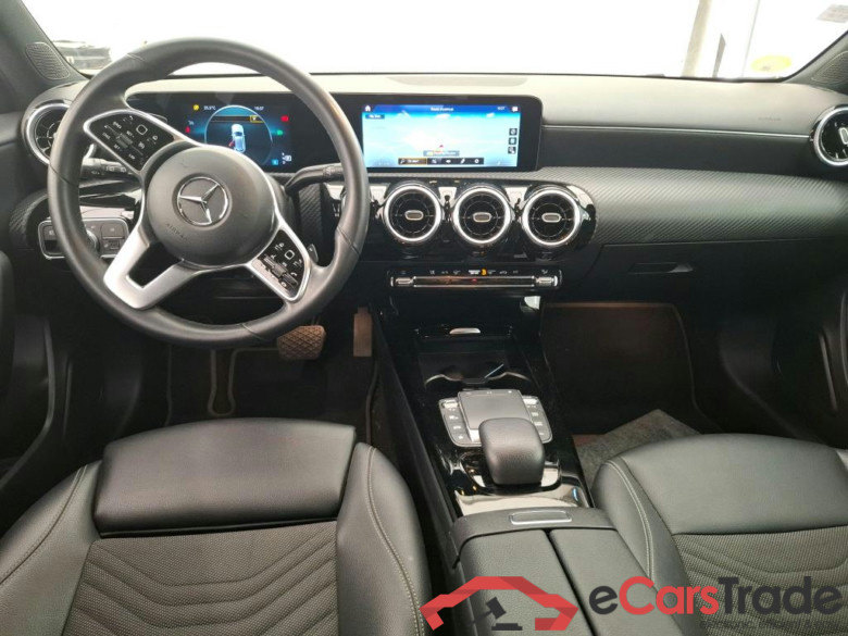 MERCEDES-BENZ Classe A Compact / 2018 / 5P / Berline A 200 d Business Line 8G-DCT #5