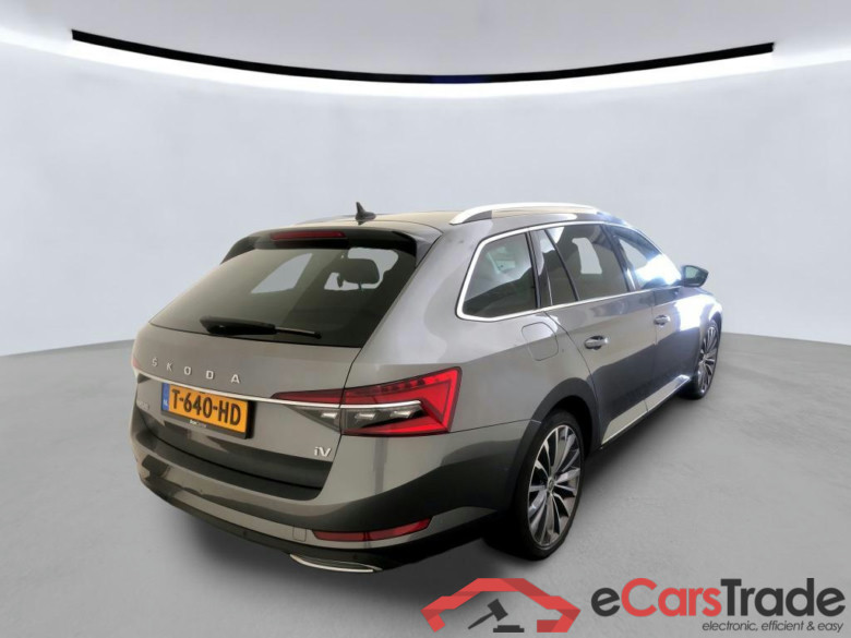 SKODA Superb Combi 115 kW #6