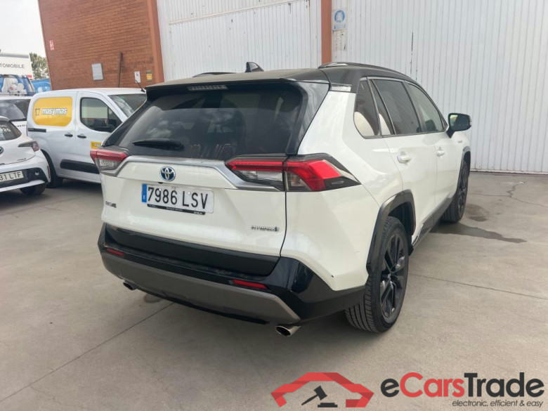 TOYOTA Rav4 / 2018 / 5P / todoterreno 2.5l 220H Style #2