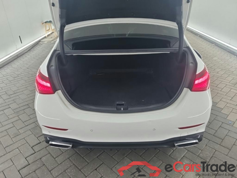 MERCEDES-BENZ C-Klasse Limousine C 200 Launch Edition AMG Line 4D 150kW #5