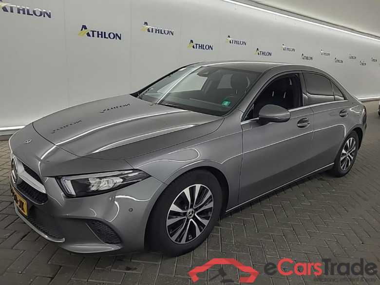 MERCEDES-BENZ A-Klasse Limousine A 180 7G-DCT Business Solution Plus 4D 100kW