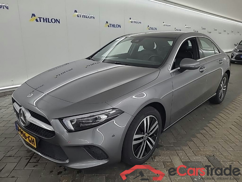 MERCEDES-BENZ A-klasse A 250 e 8G-DCT Bus Sol Luxury Limited 5D 160kW #1