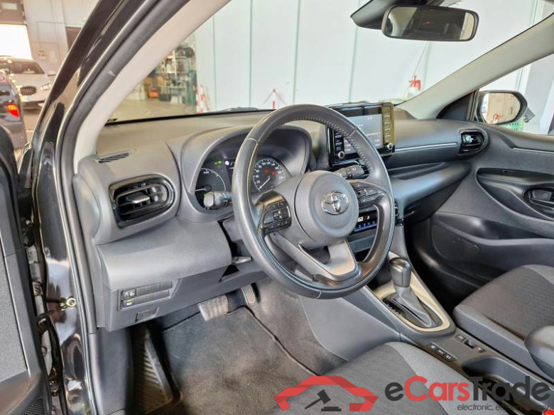 TOYOTA YARIS / 2020 / 5P / BERLINA HYBRID BUSINESS MY21 #3