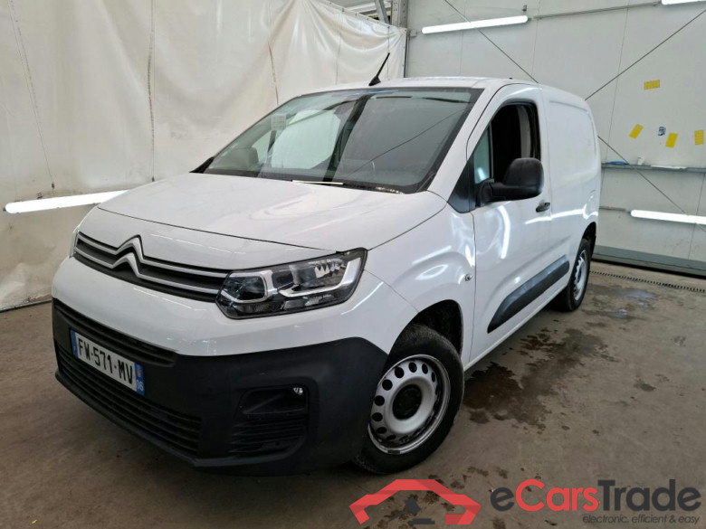 CITROEN Berlingo / 2018 / 4P / Fourgonnette M 1000kg PureTech 110 S&S BVM6 Driver #1