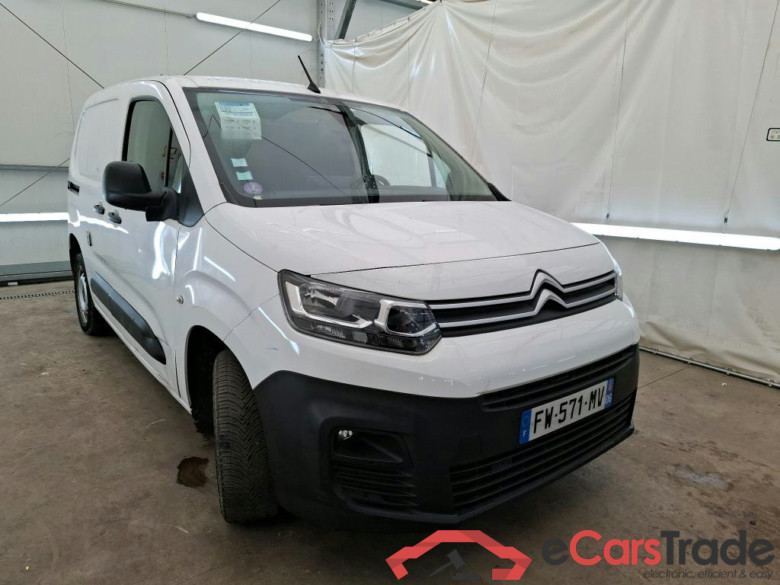 CITROEN Berlingo / 2018 / 4P / Fourgonnette M 1000kg PureTech 110 S&S BVM6 Driver #4