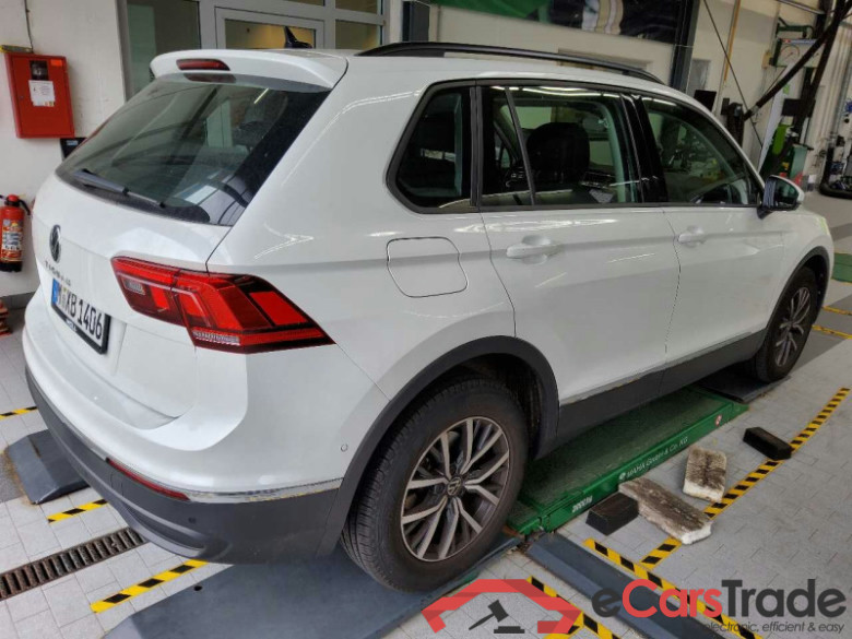 Volkswagen Tiguan (AX1)(07.2020->2024) DE - SUV5 1.5 TSI BMT/Start-Stopp EU6d, Life OPF, (Facelift) 2020 - 2023 #3